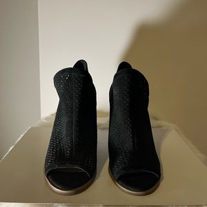 Lucky Brand Bootie sandals. 10m- Black Suede